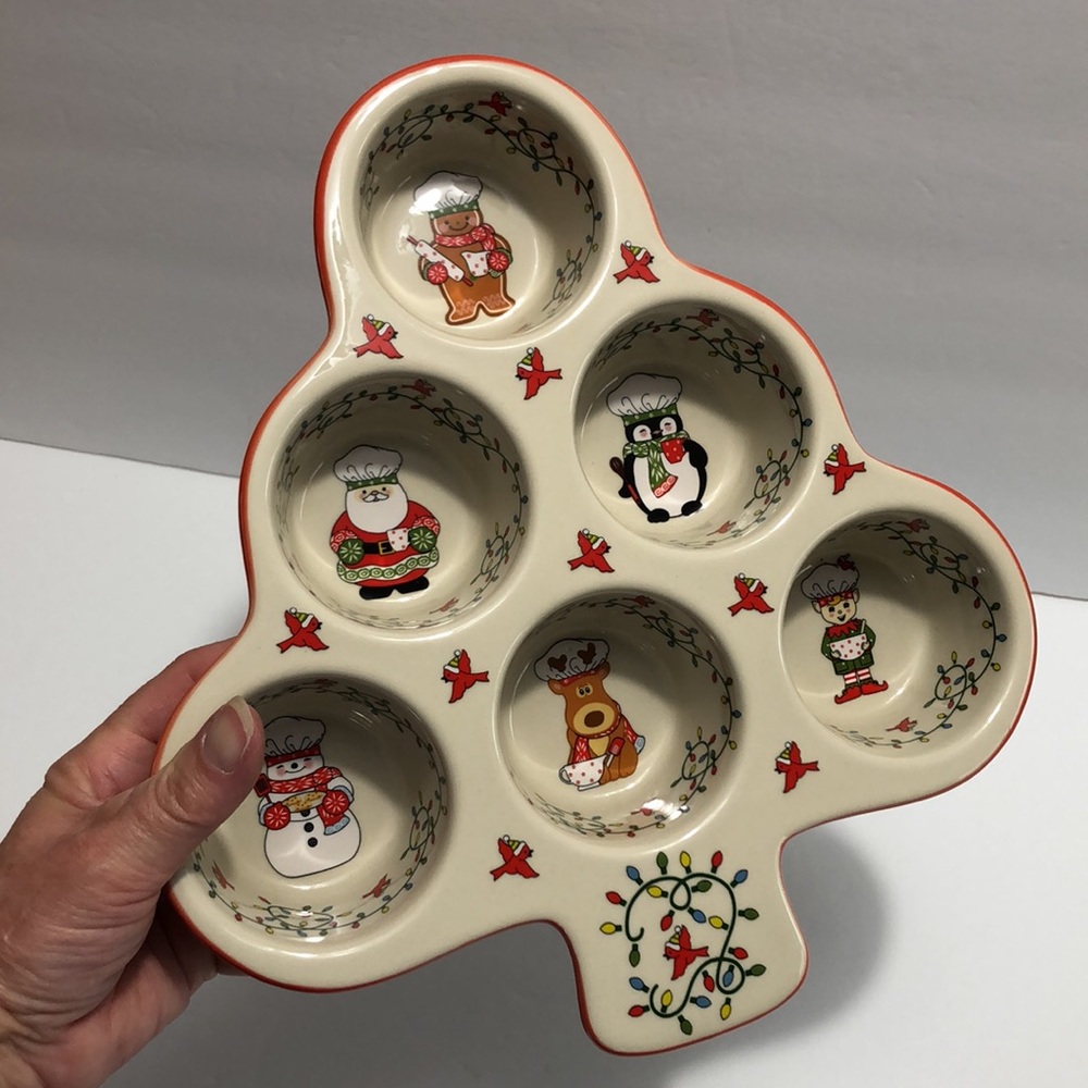 Temptations By Tara Christmas Tree Shaped Cupcake Muffin Baking Pan NWT